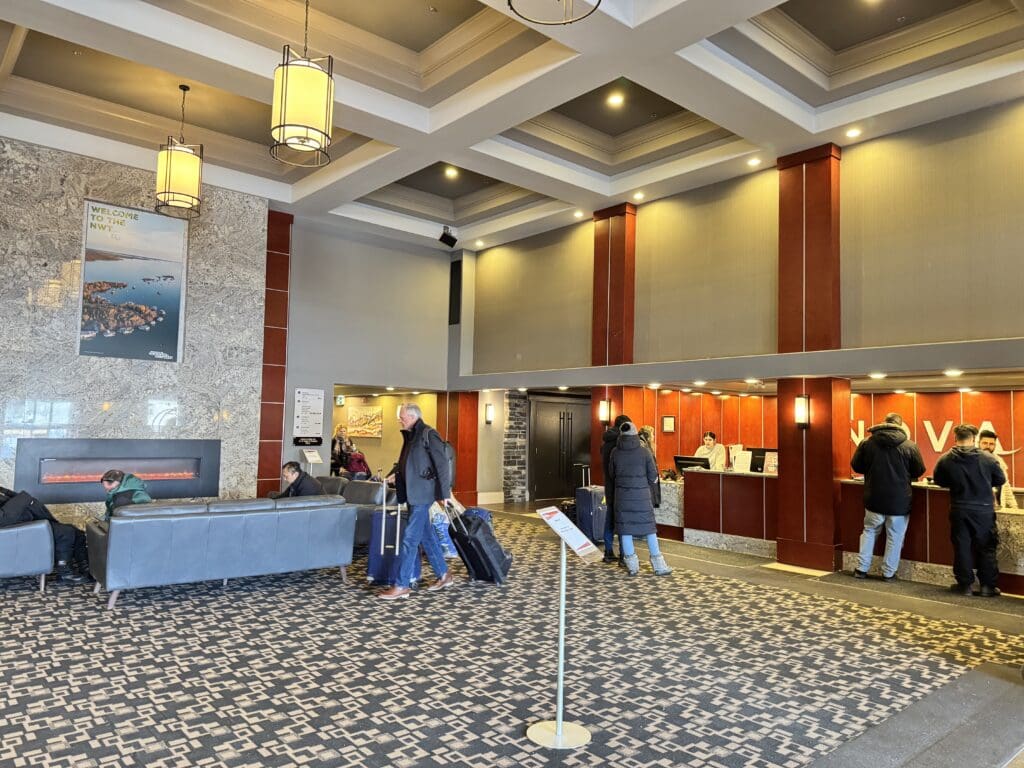 A bright and neat lobby of the hotel Chateau Nova Yellowknife
